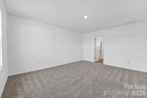 1606 Highacre Place Bessemer City NC 28016