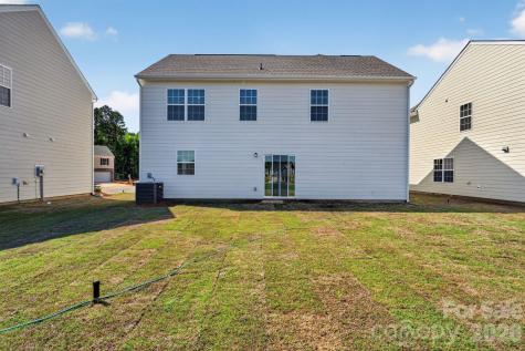 1606 Highacre Place Bessemer City NC 28016