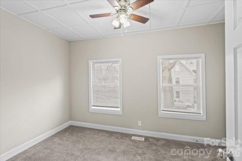 913 W 3rd Avenue Gastonia NC 28052