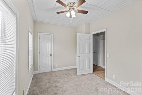 913 W 3rd Avenue Gastonia NC 28052