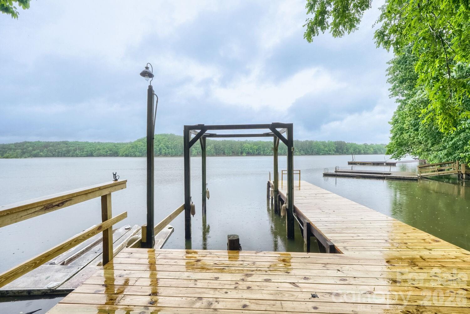 42640 Moonshine Drive New London NC 28127