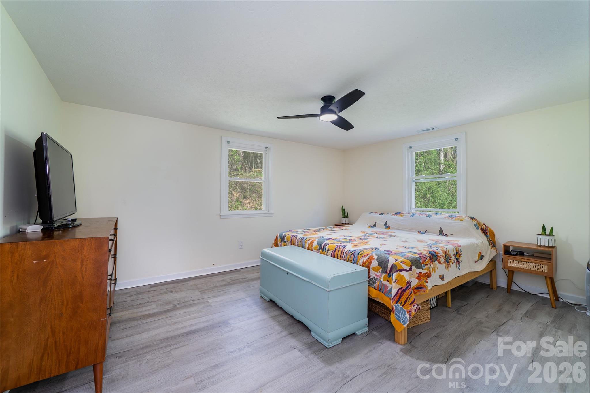 913 Dorothy Street Hendersonville NC 28791