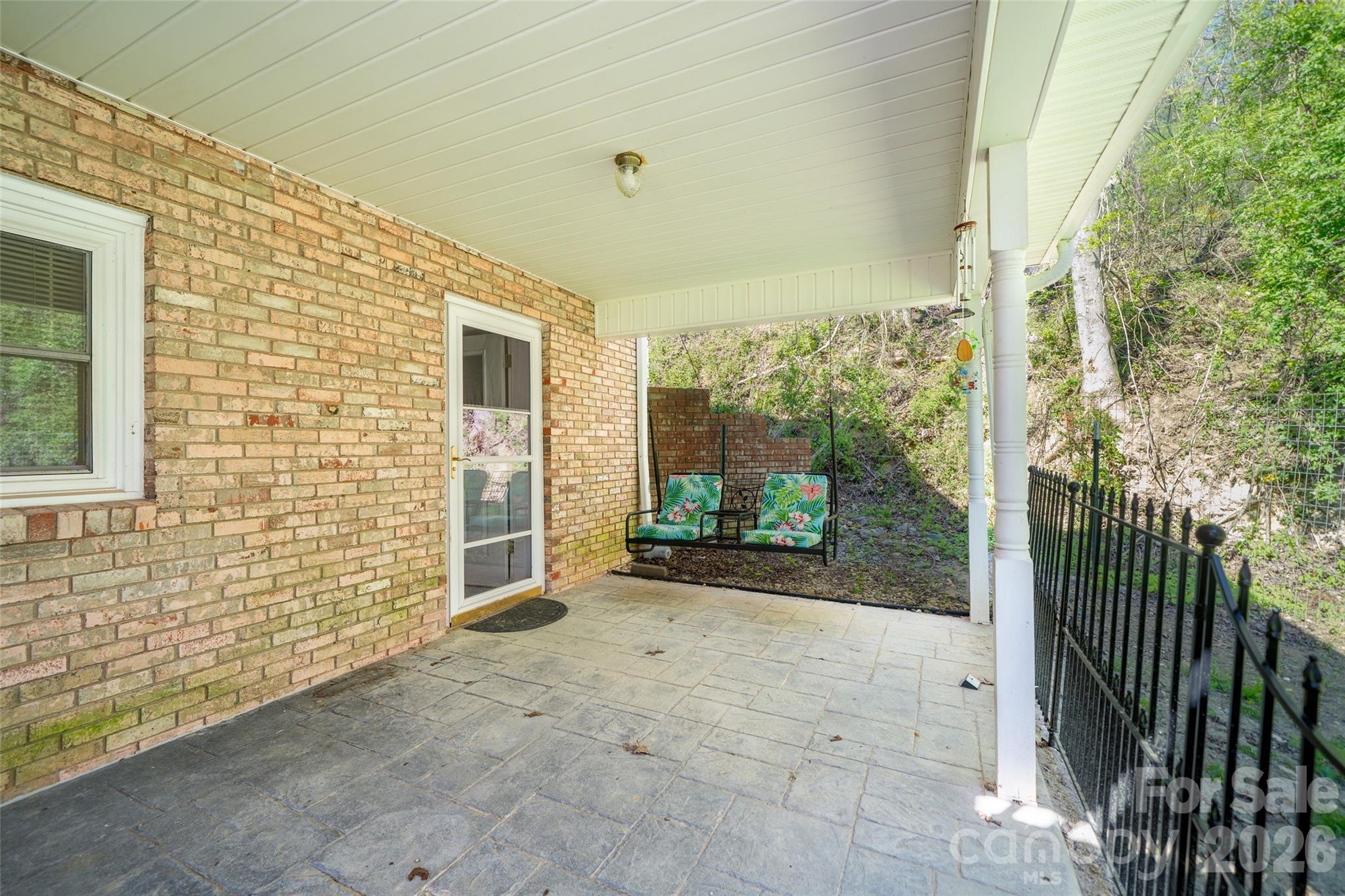 913 Dorothy Street Hendersonville NC 28791