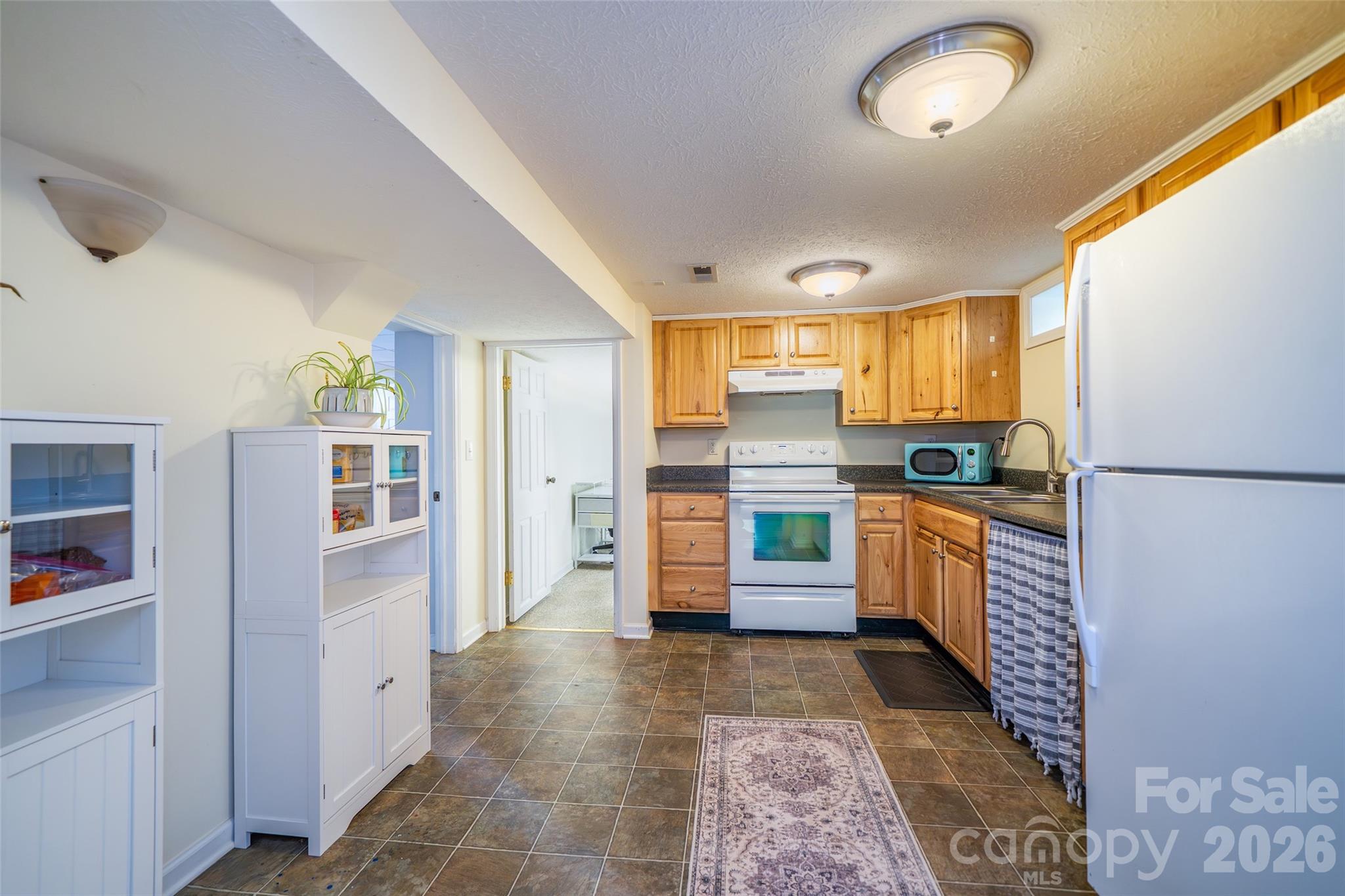 913 Dorothy Street Hendersonville NC 28791