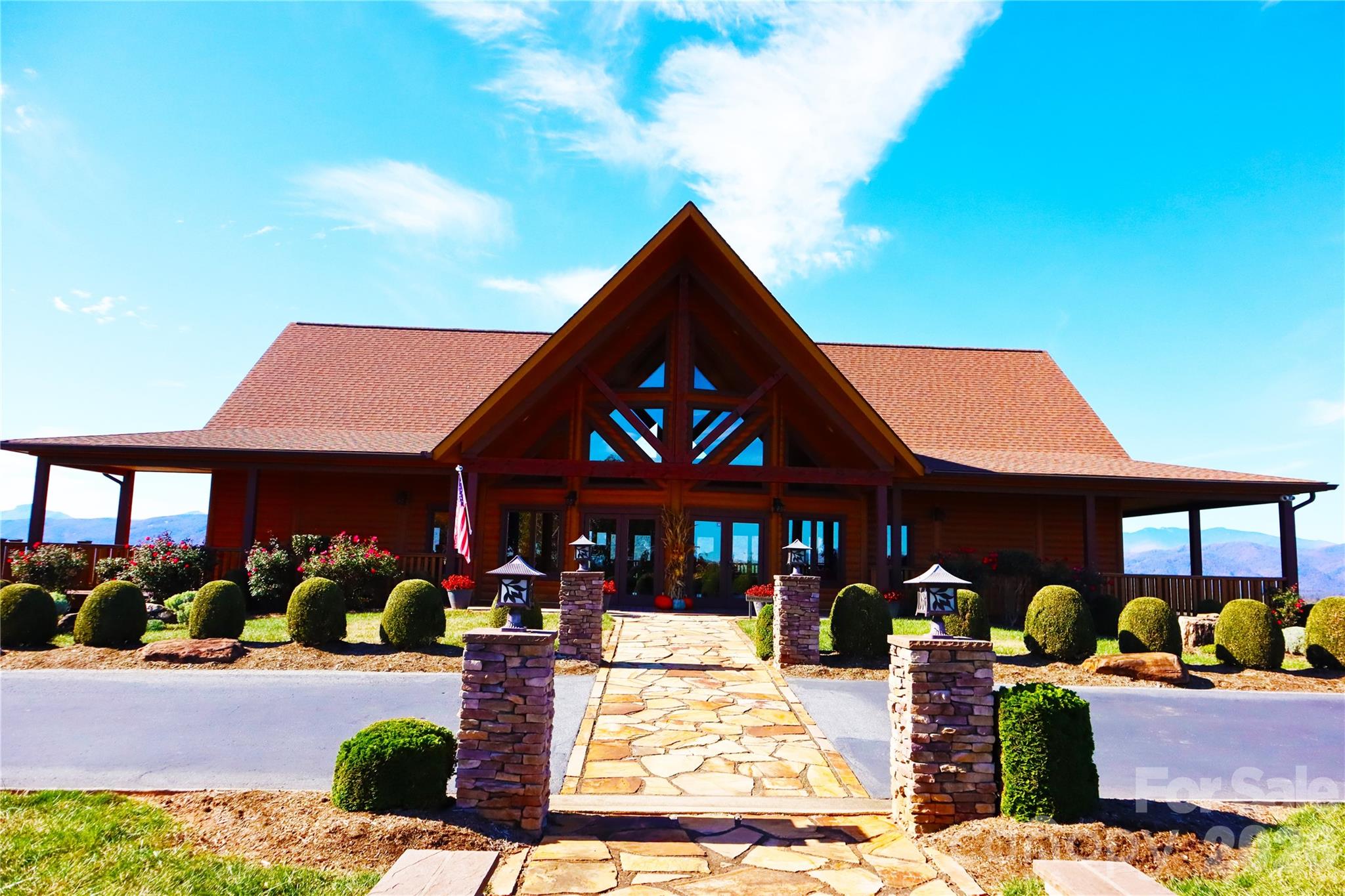1594 High Valley Way Lenoir NC 28645