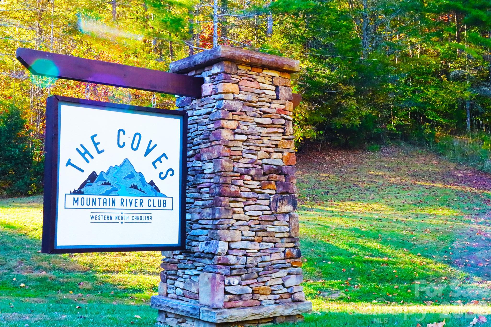 1594 High Valley Way Lenoir NC 28645