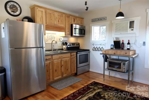 1594 High Valley Way Lenoir NC 28645