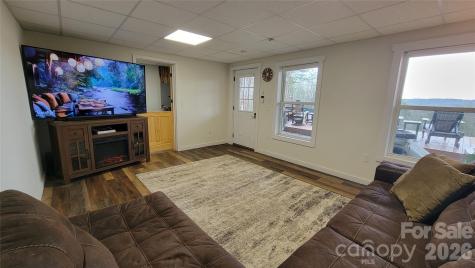 1594 High Valley Way Lenoir NC 28645