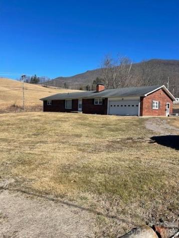 325 Tater Hill Road Zionville NC 28698