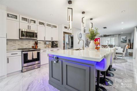 8104 Stem Court Charlotte NC 28227