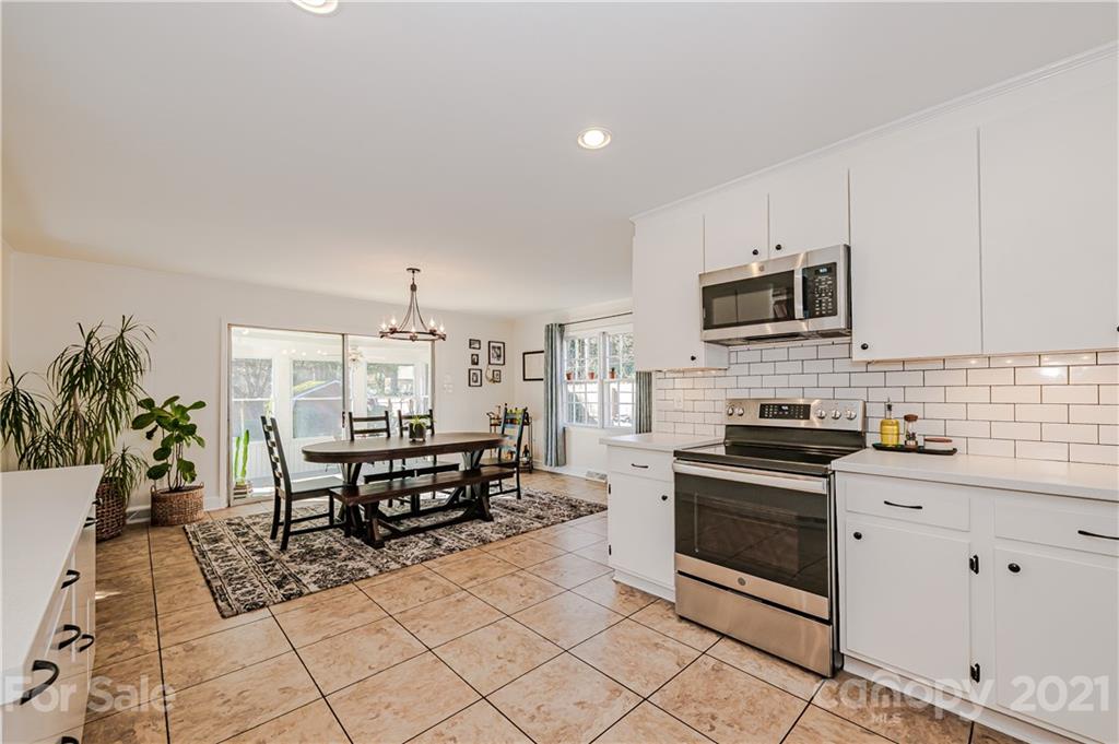 7047 Ridgebrook Drive Charlotte NC 28210