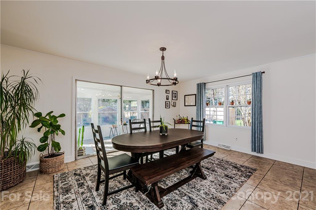 7047 Ridgebrook Drive Charlotte NC 28210