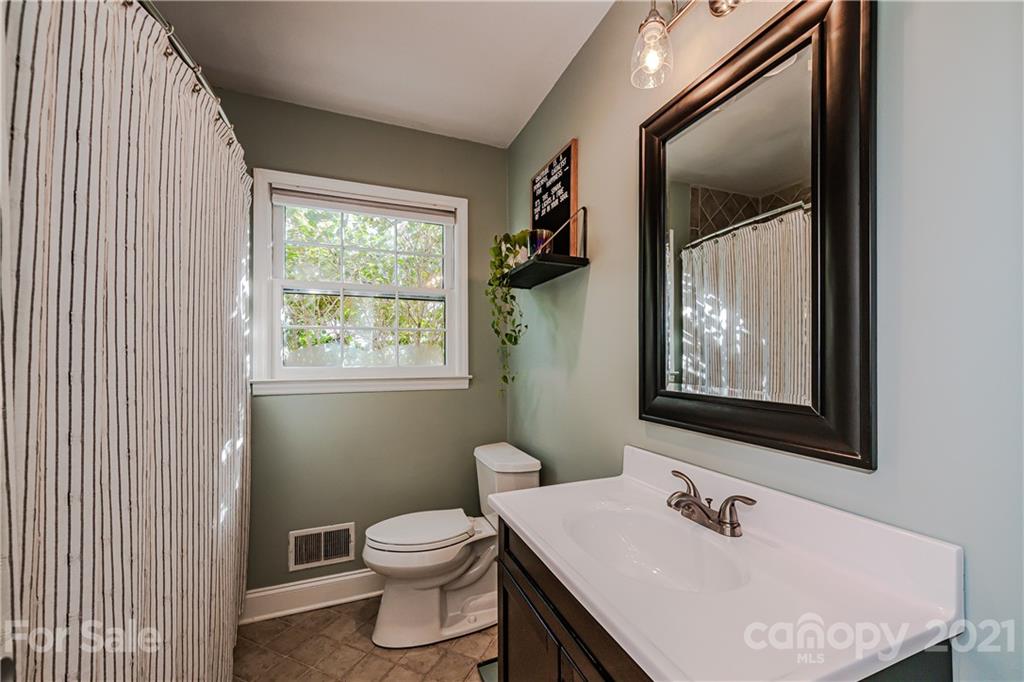 7047 Ridgebrook Drive Charlotte NC 28210