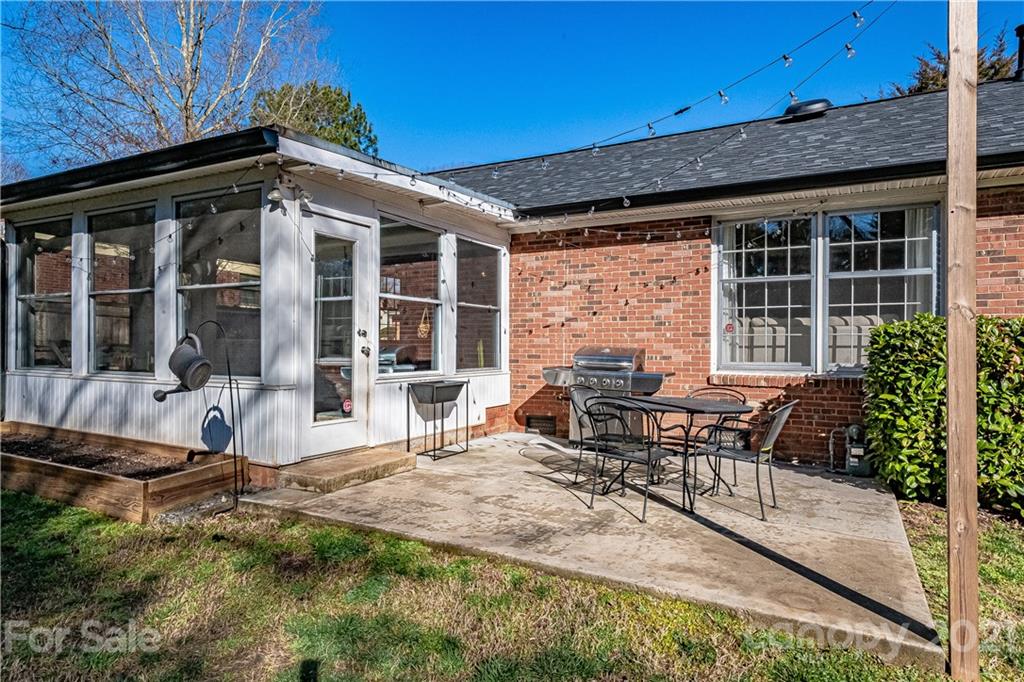 7047 Ridgebrook Drive Charlotte NC 28210