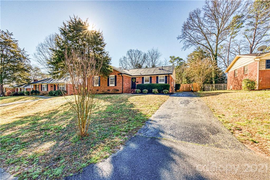 7047 Ridgebrook Drive Charlotte NC 28210