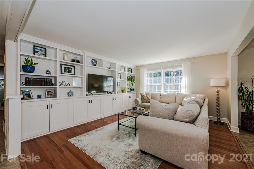7047 Ridgebrook Drive Charlotte NC 28210