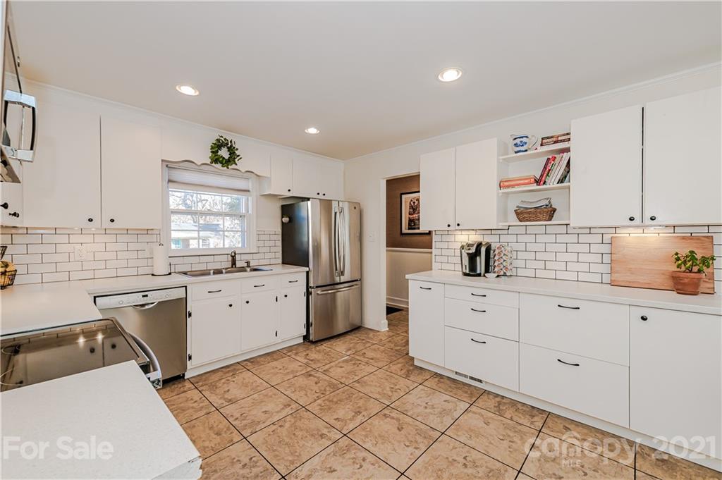 7047 Ridgebrook Drive Charlotte NC 28210