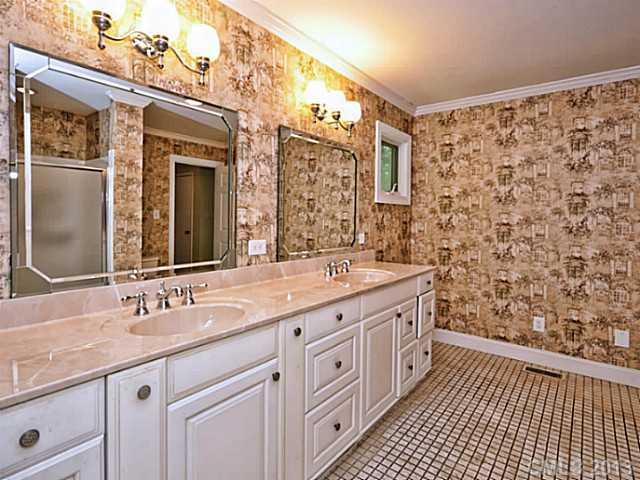 2510 E Providence Drive Charlotte NC 28270
