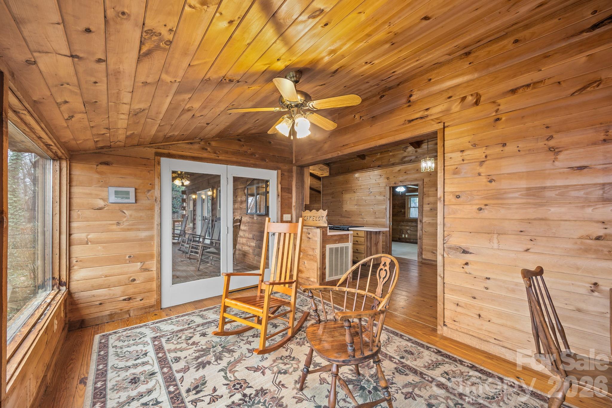 75 Red Oak Lane Waynesville NC 28786
