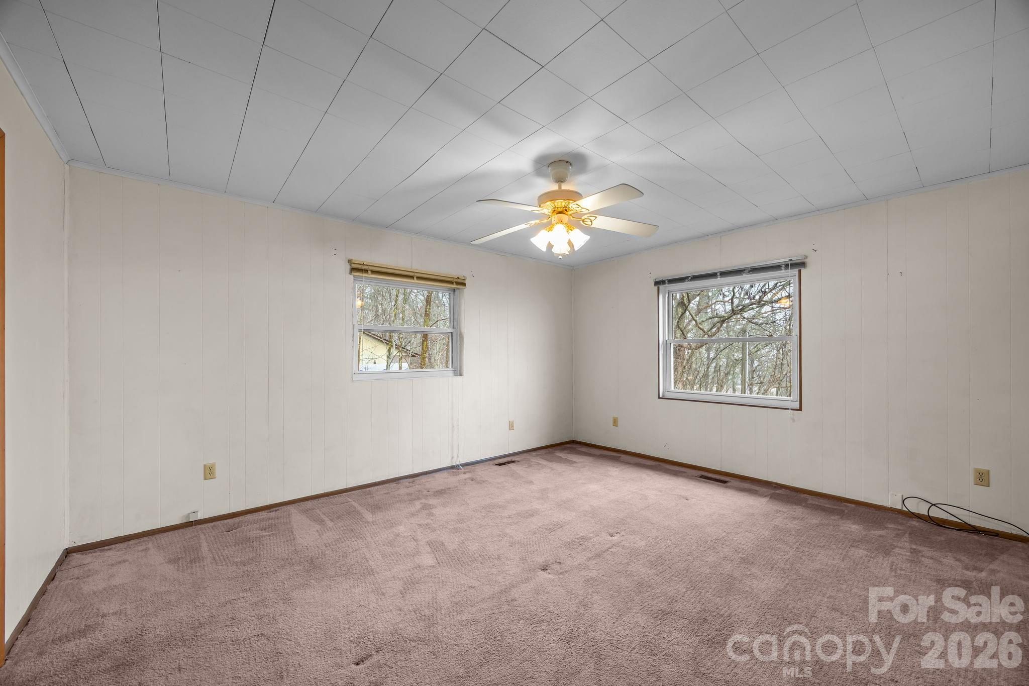 75 Red Oak Lane Waynesville NC 28786