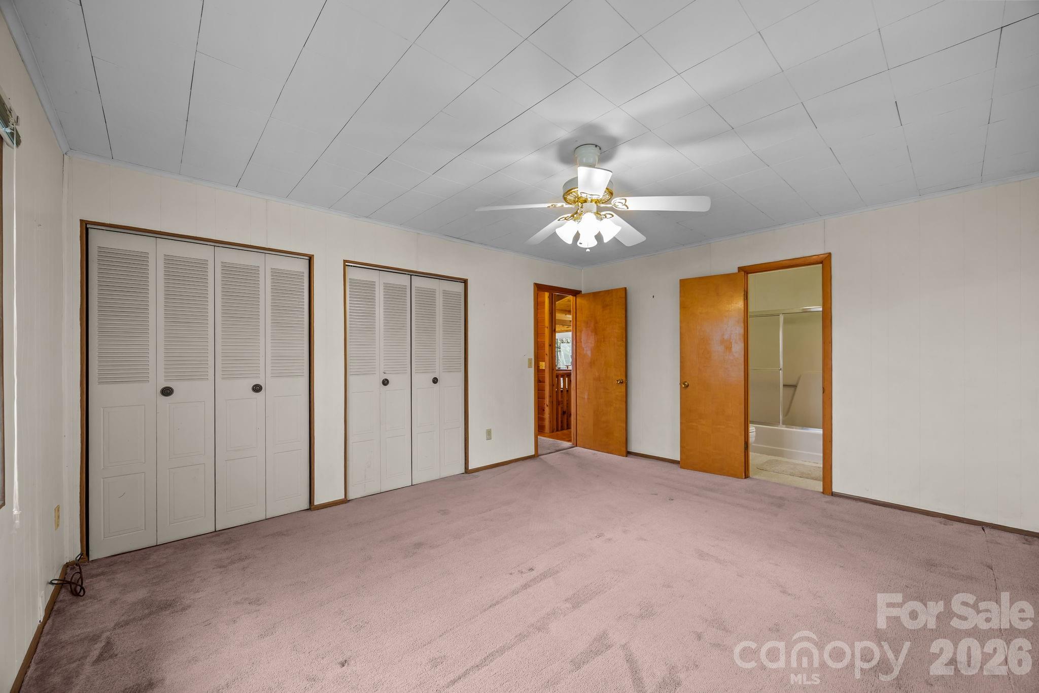 75 Red Oak Lane Waynesville NC 28786