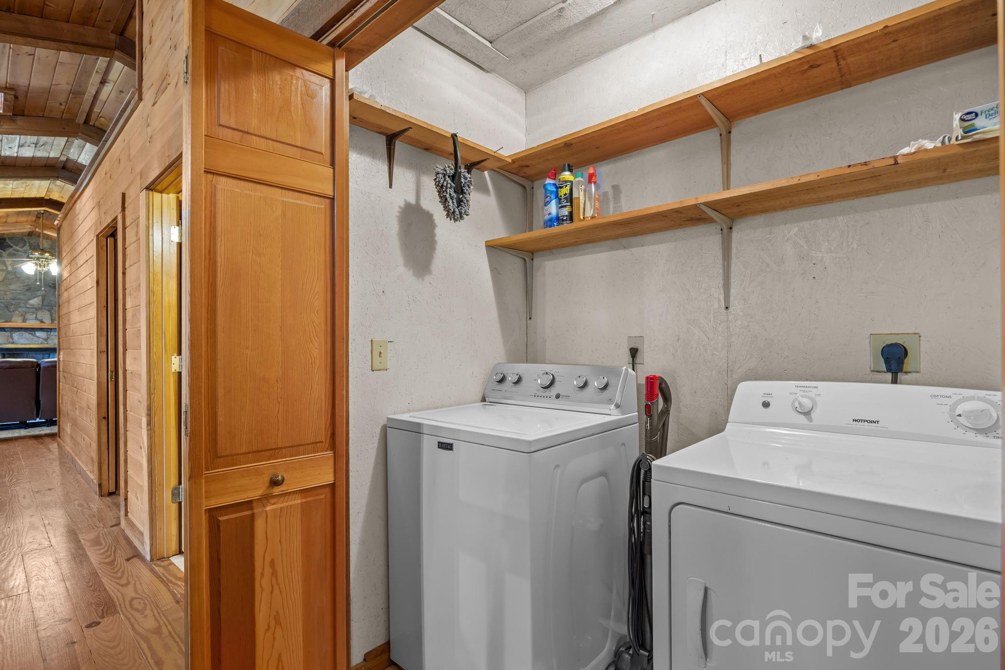 75 Red Oak Lane Waynesville NC 28786