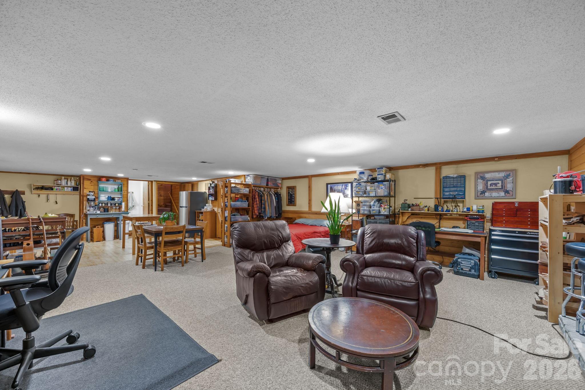 75 Red Oak Lane Waynesville NC 28786