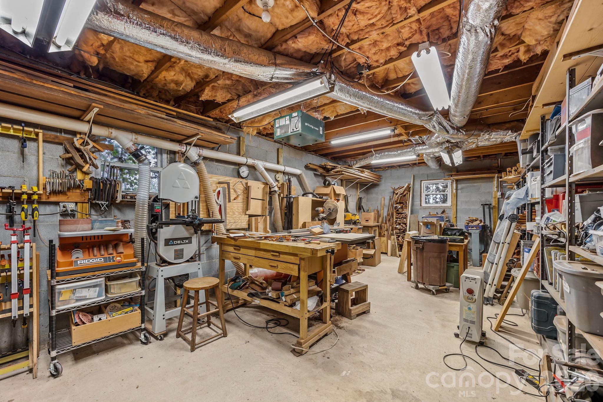75 Red Oak Lane Waynesville NC 28786