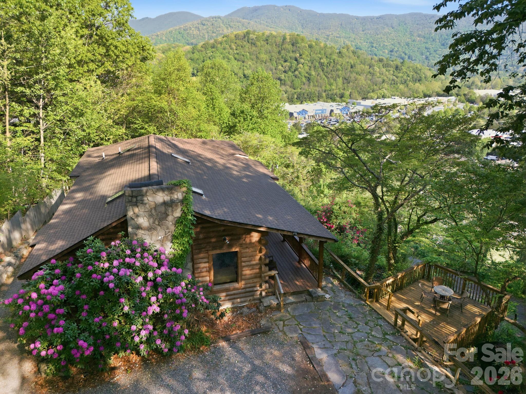 75 Red Oak Lane Waynesville NC 28786