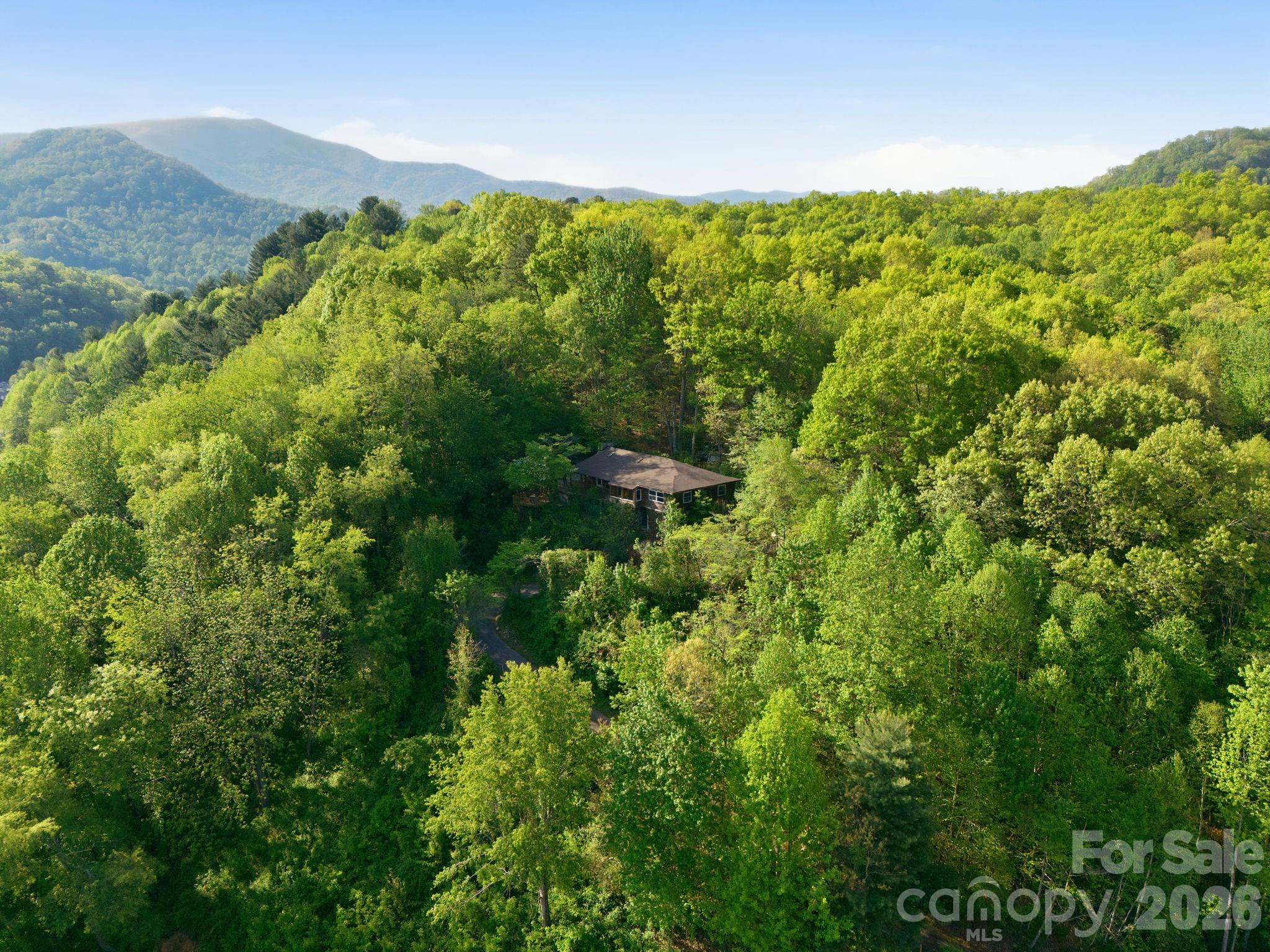 75 Red Oak Lane Waynesville NC 28786