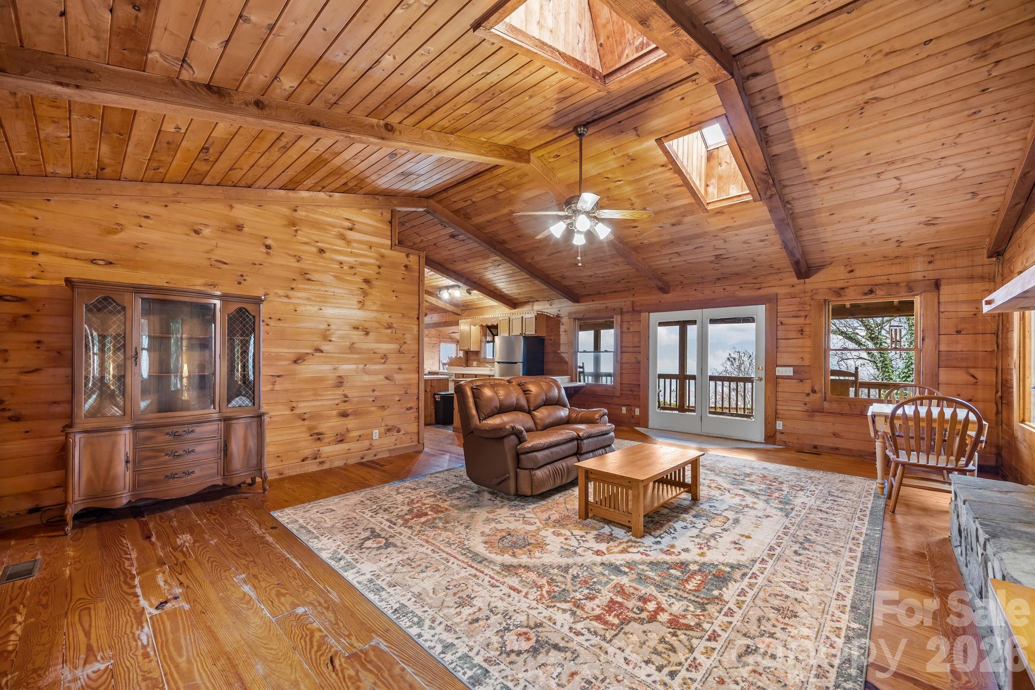 75 Red Oak Lane Waynesville NC 28786