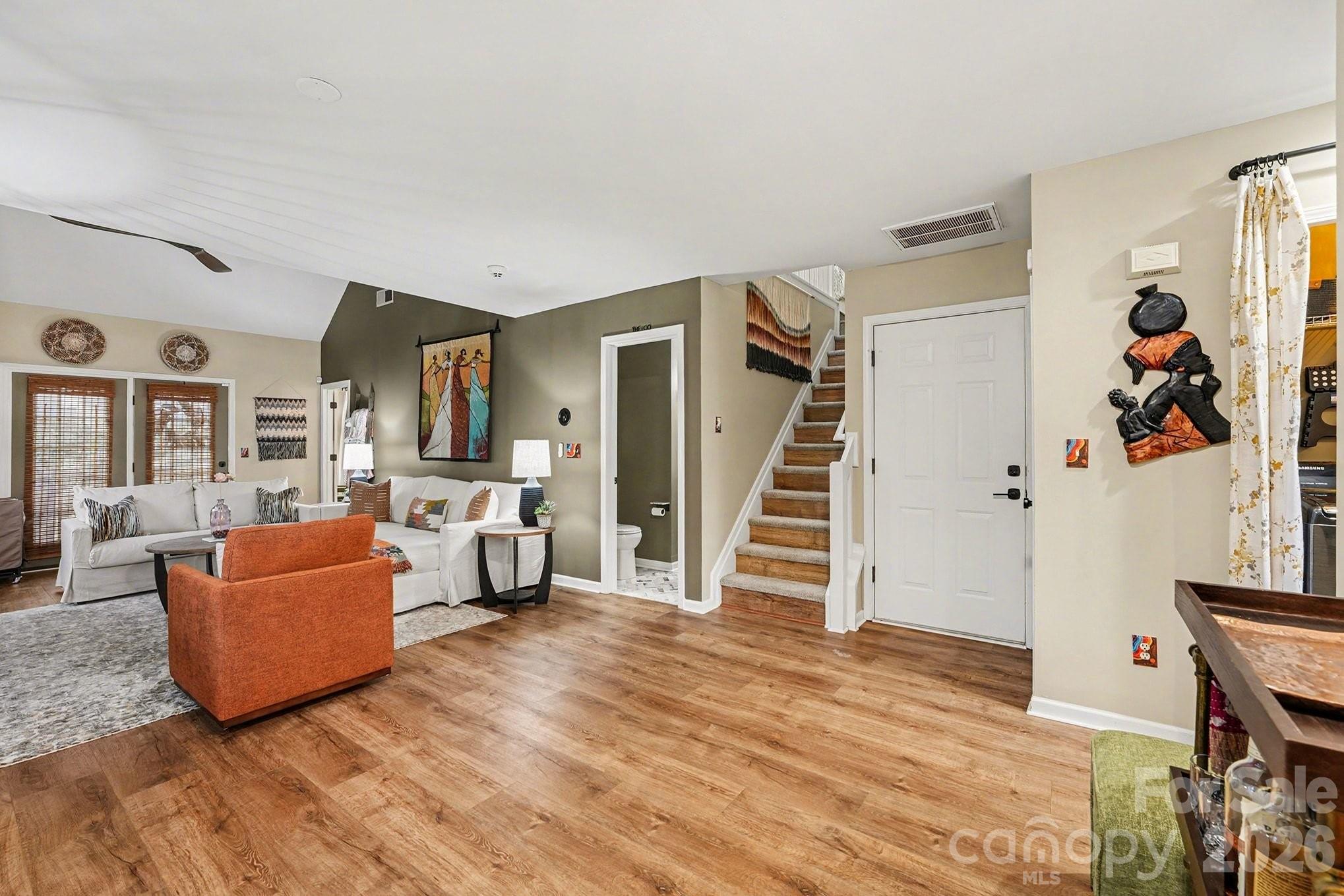 8331 Christmas Court Charlotte NC 28216