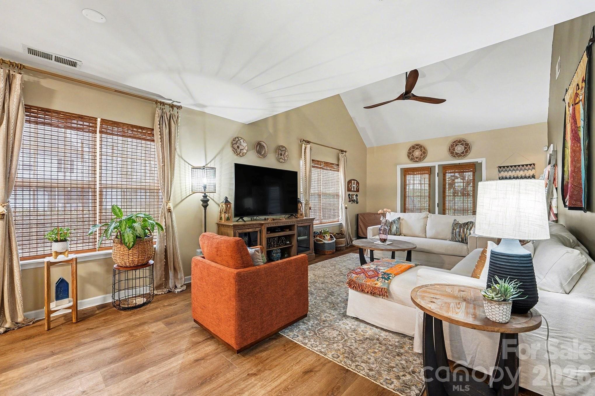 8331 Christmas Court Charlotte NC 28216