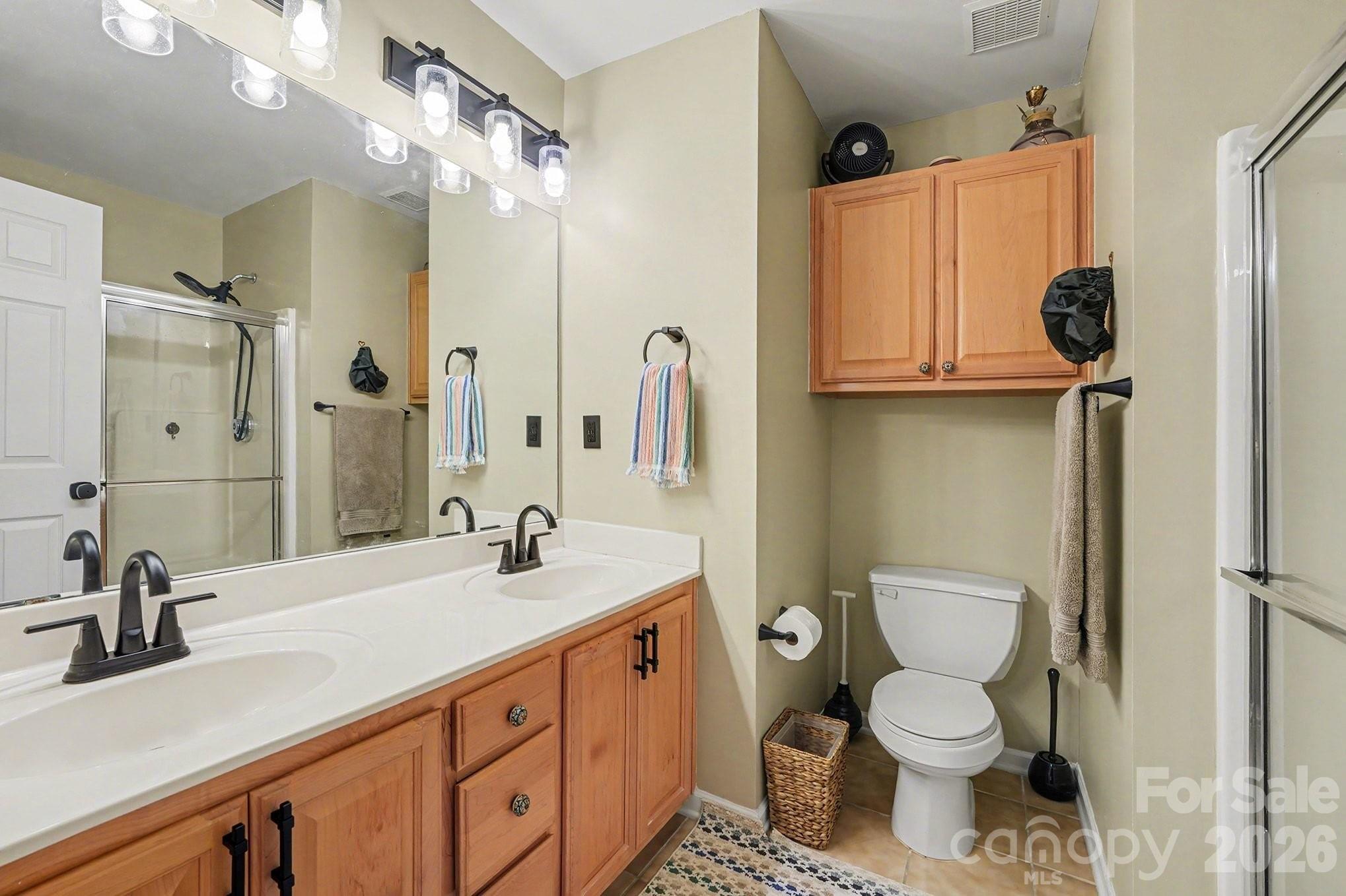 8331 Christmas Court Charlotte NC 28216