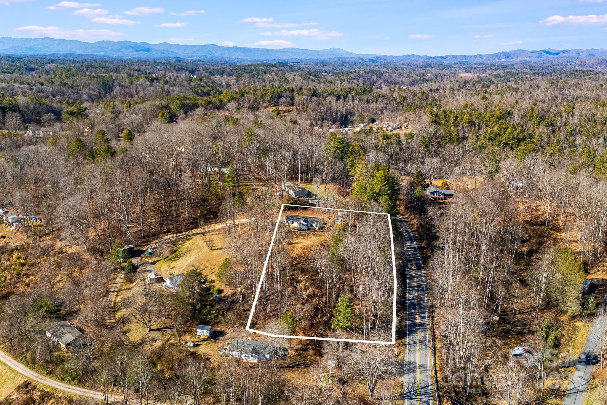 15 Cyrus Lane Weaverville NC 28787