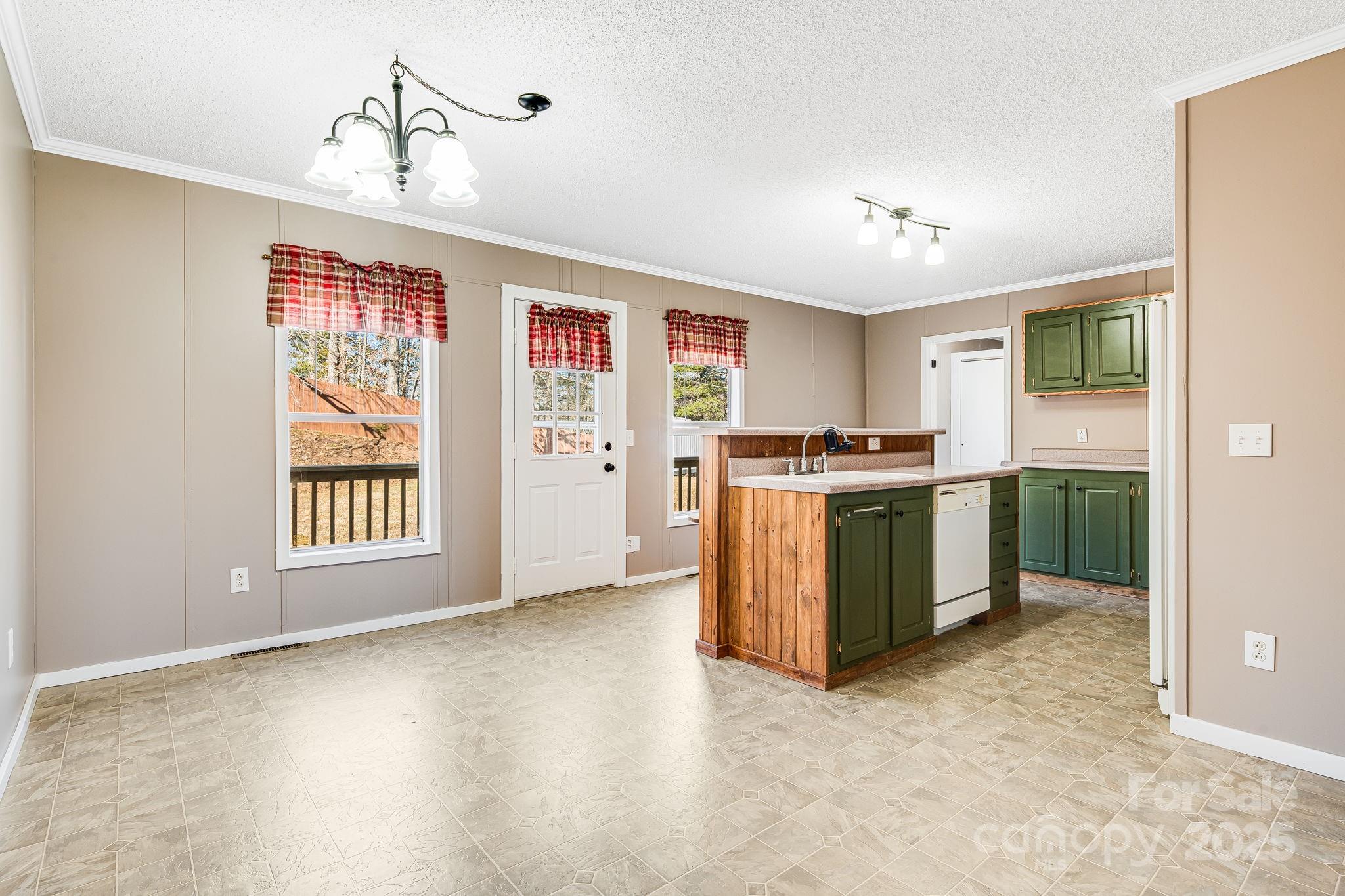 15 Cyrus Lane Weaverville NC 28787