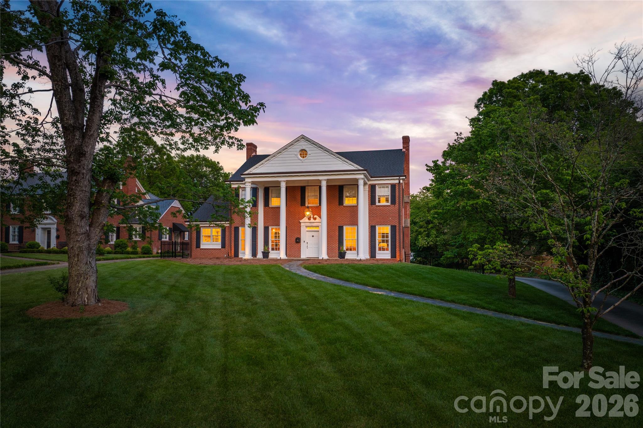 319 W Union Street Morganton NC 28655