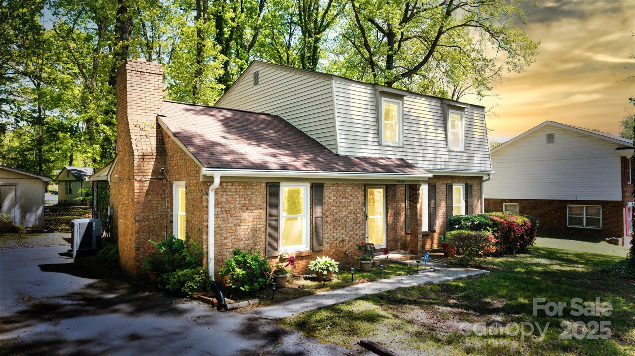 5623 Eastbrook Road Charlotte NC 28215