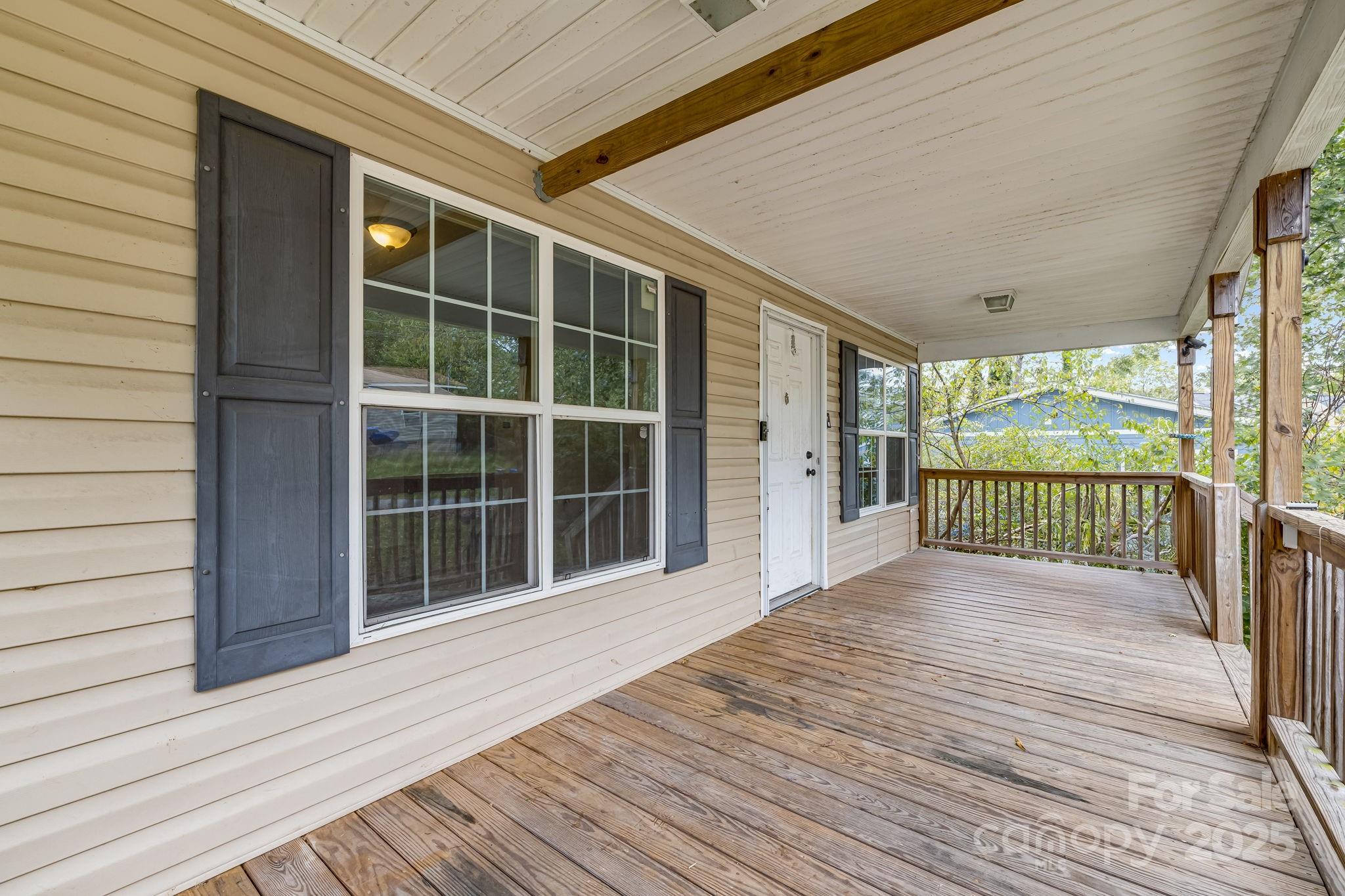 6 Deaver Park Circle Asheville NC 28806