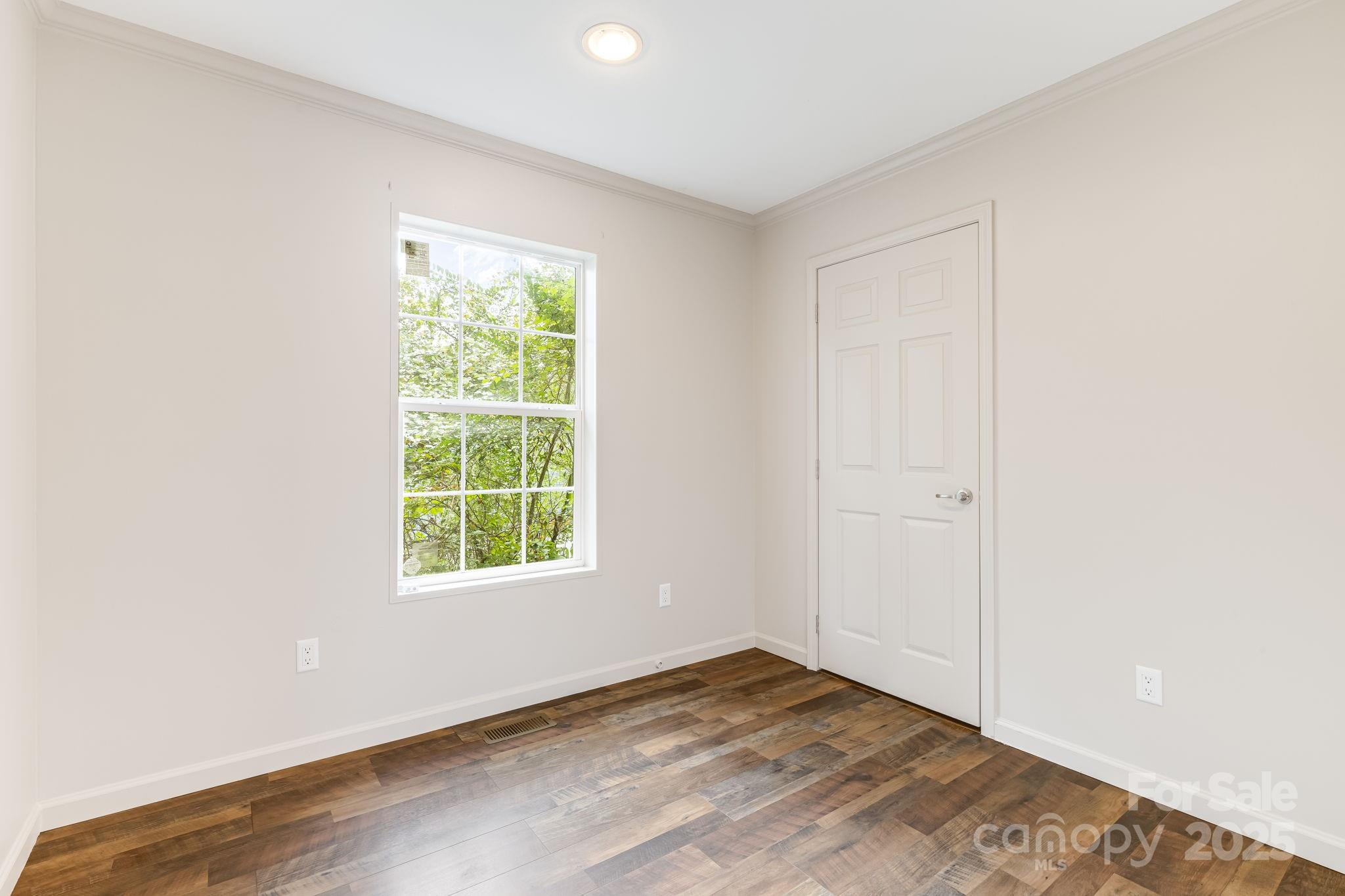 6 Deaver Park Circle Asheville NC 28806