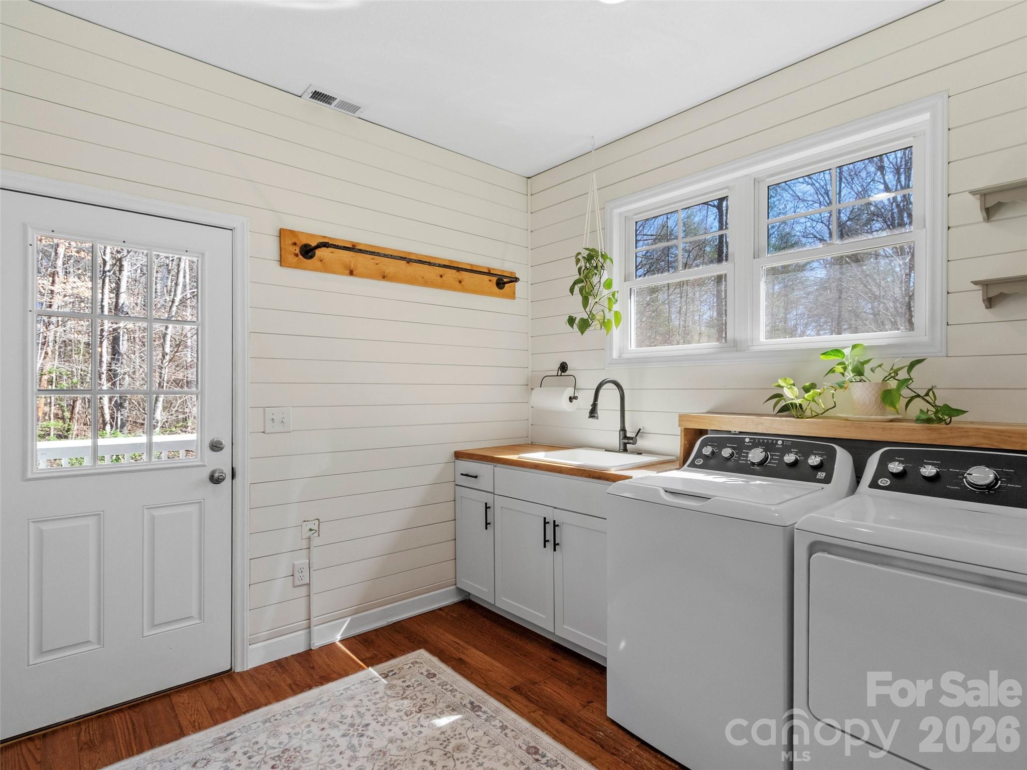 80 Mckenzie Drive Marshall NC 28753