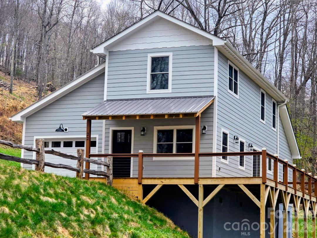 22 Salt Box Haven Burnsville NC 28714
