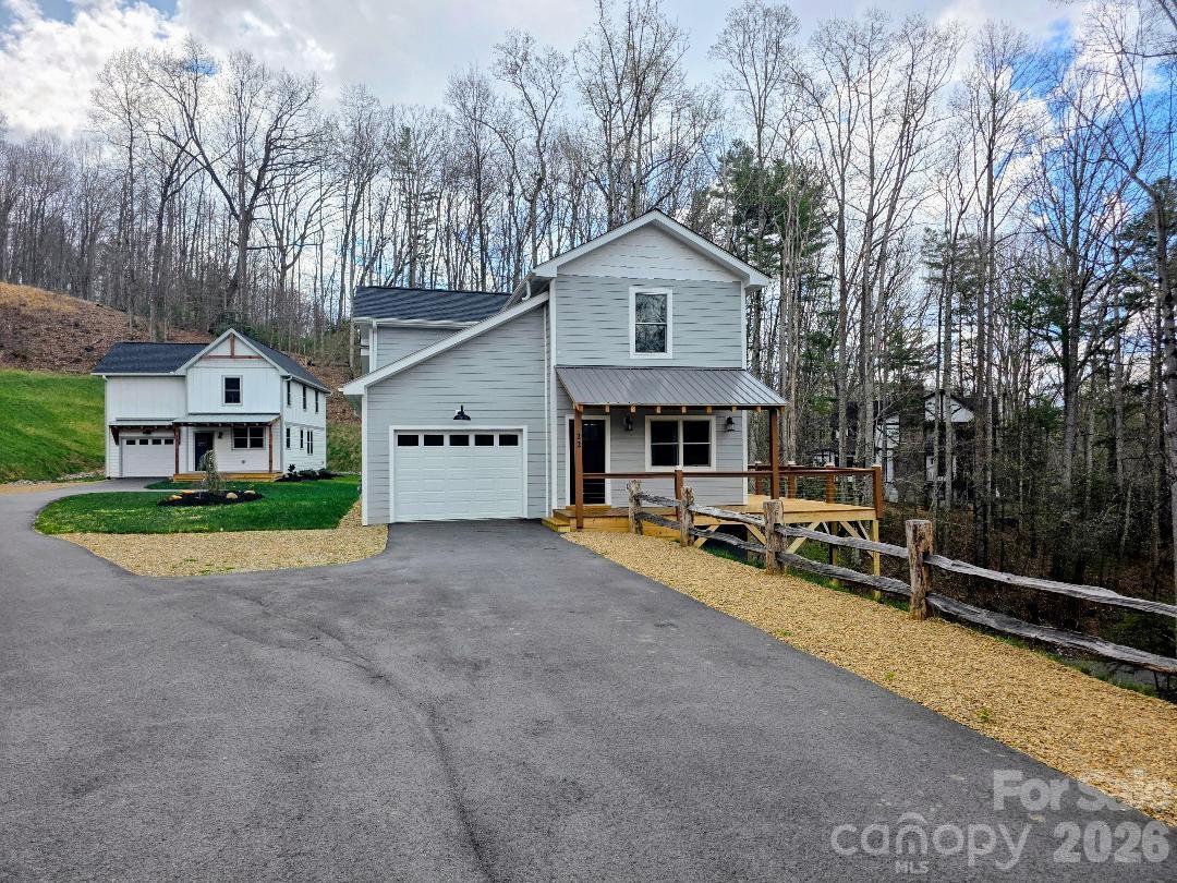 22 Salt Box Haven Burnsville NC 28714