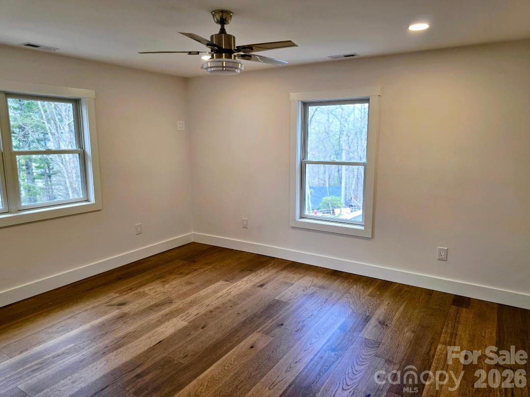 22 Salt Box Haven Burnsville NC 28714