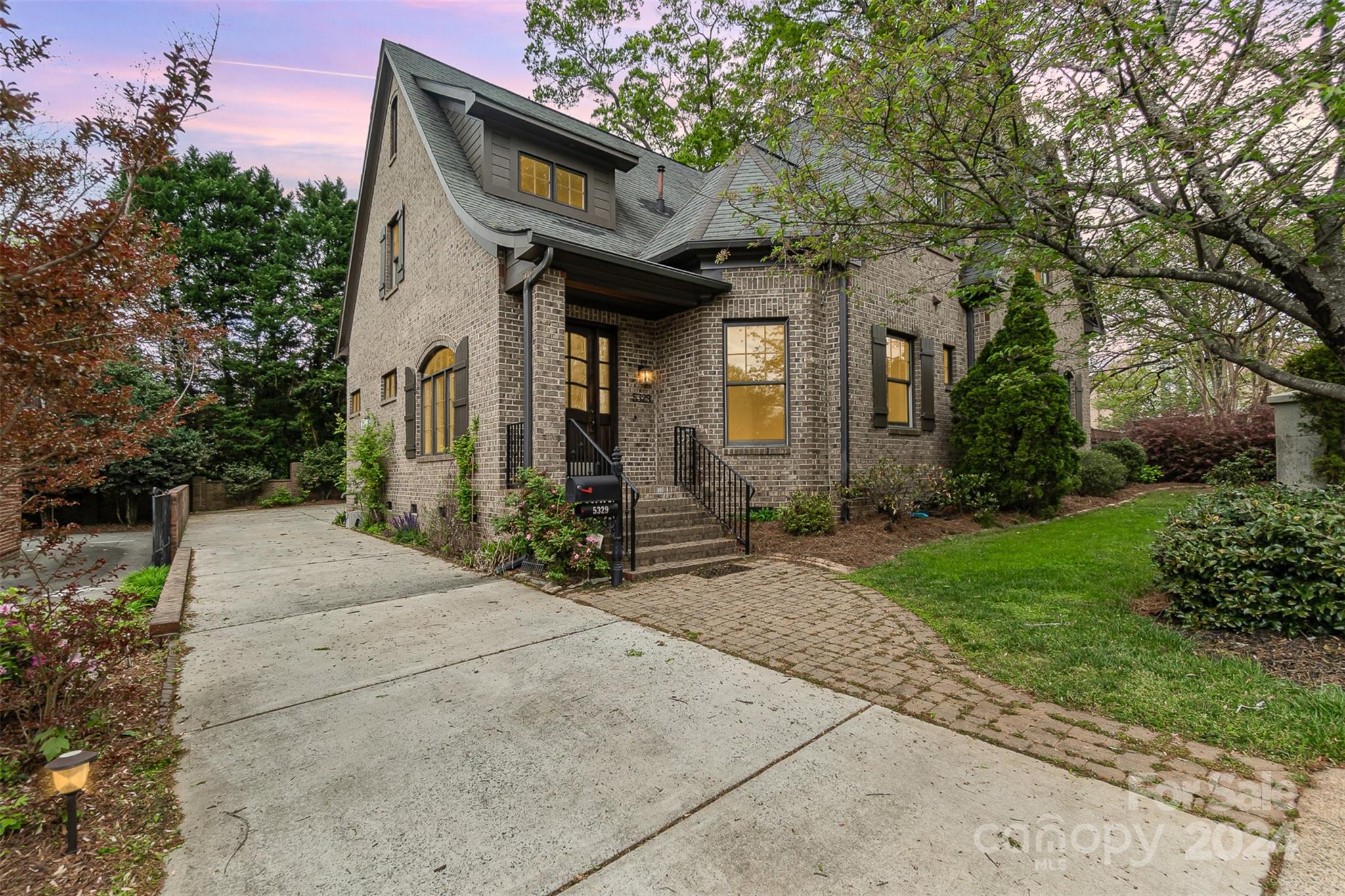 5329 Haynes Hall Place Charlotte NC 28270