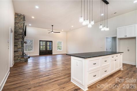 1721 Songbird Court SE Lenoir NC 28645