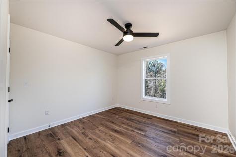1721 Songbird Court SE Lenoir NC 28645
