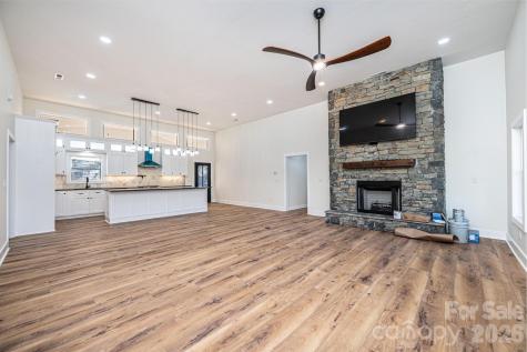 1721 Songbird Court SE Lenoir NC 28645