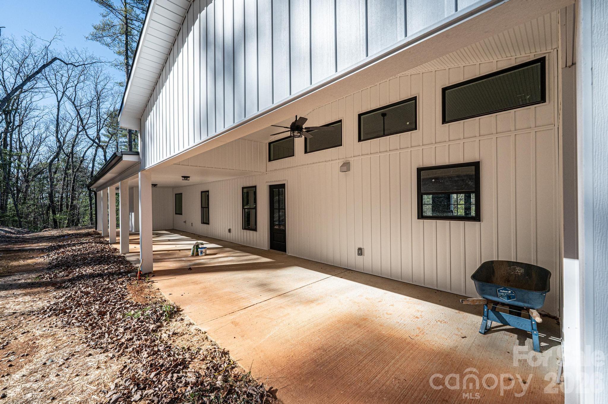 1721 Songbird Court SE Lenoir NC 28645