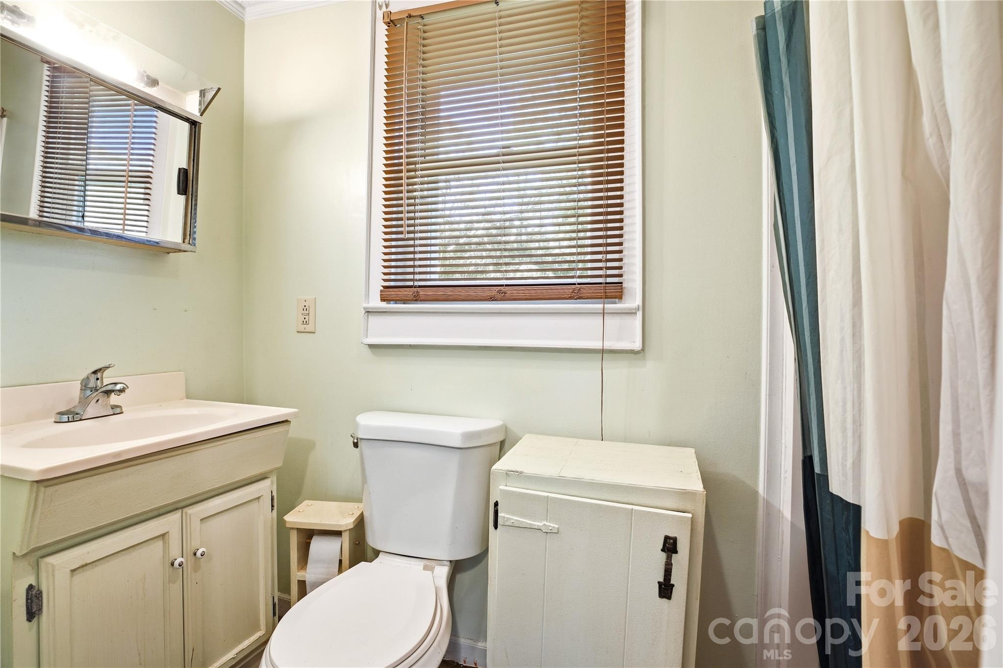 116 E Boston Avenue Bessemer City NC 28016